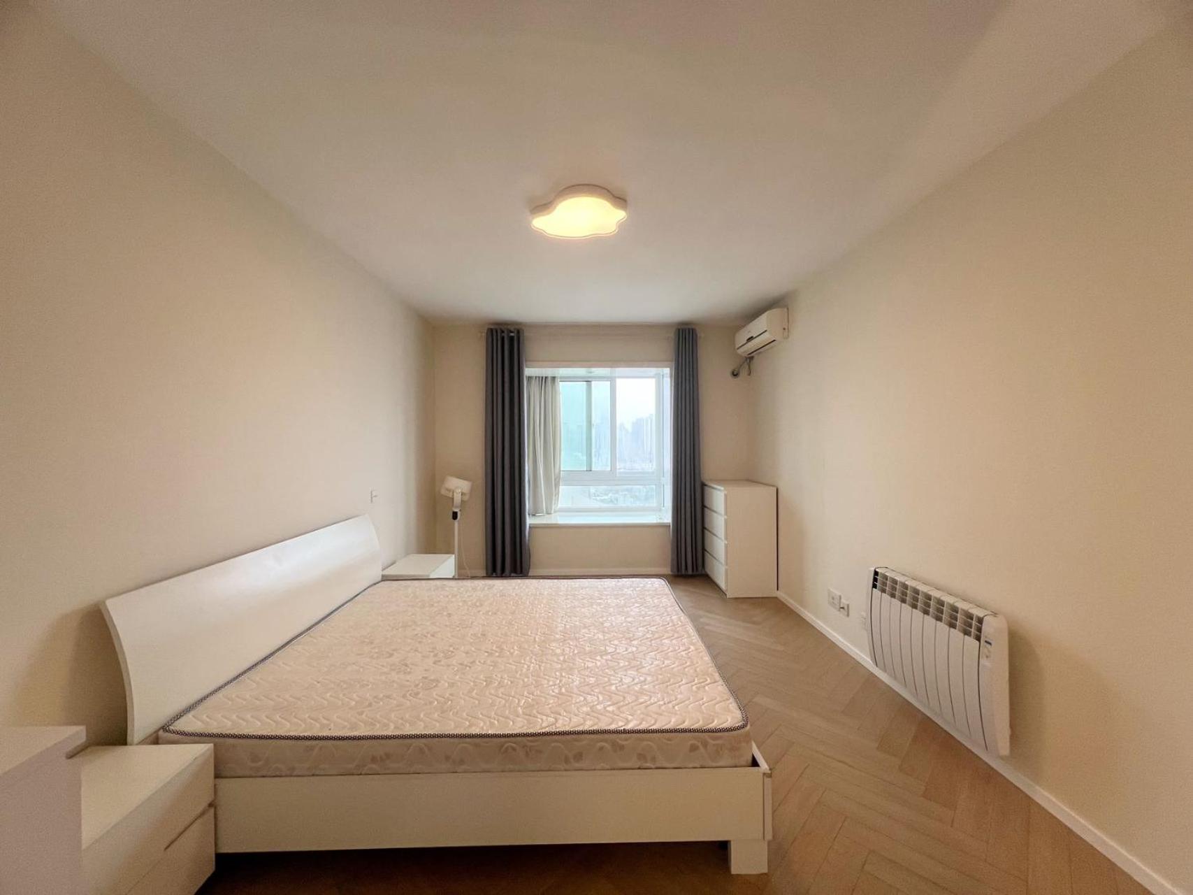 Eastern Hub - Jing'an Temple Branch Heating High Area Landscape Room, Fourth Bedroom, Front And Rear Double Balconies, Near The Subway Nanjing West Road Apartment
