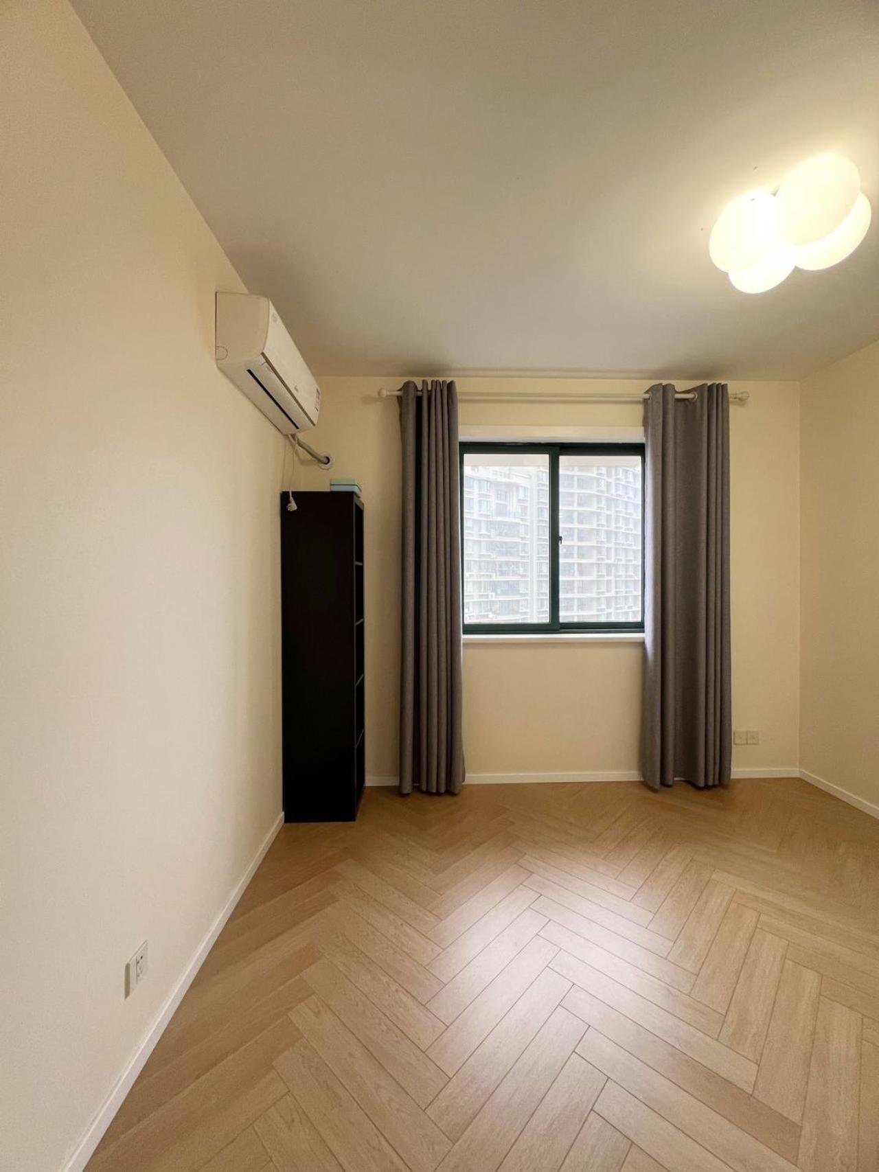 Eastern Hub - Jing'an Temple Branch Heating High Area Landscape Room, Fourth Bedroom, Front And Rear Double Balconies, Near The Subway Nanjing West Road Shanghai